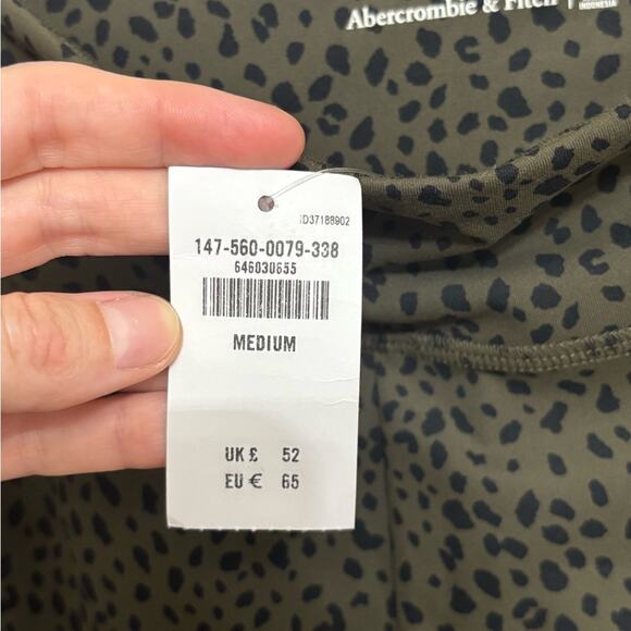 NWT Abercrombie & Fitch Leopard Spot Leggings in Green - Size M - Picture 4 of 6